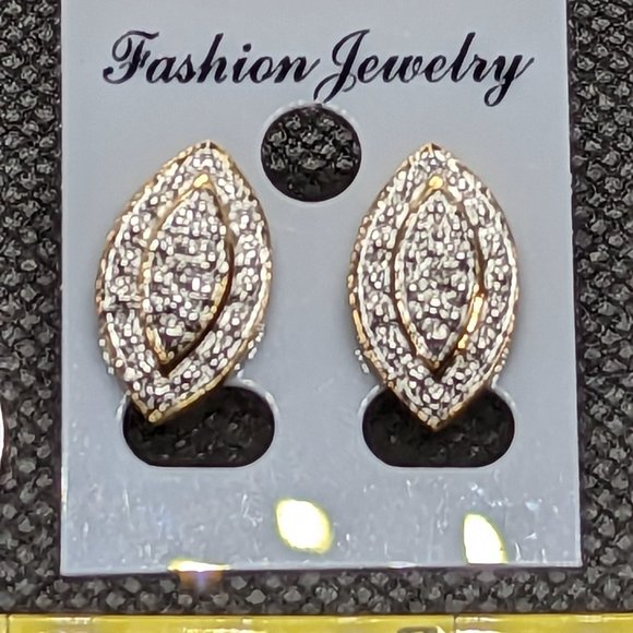 Genuine Diamond 14k Yellow Gold over Sterling - Picture 1 of 3